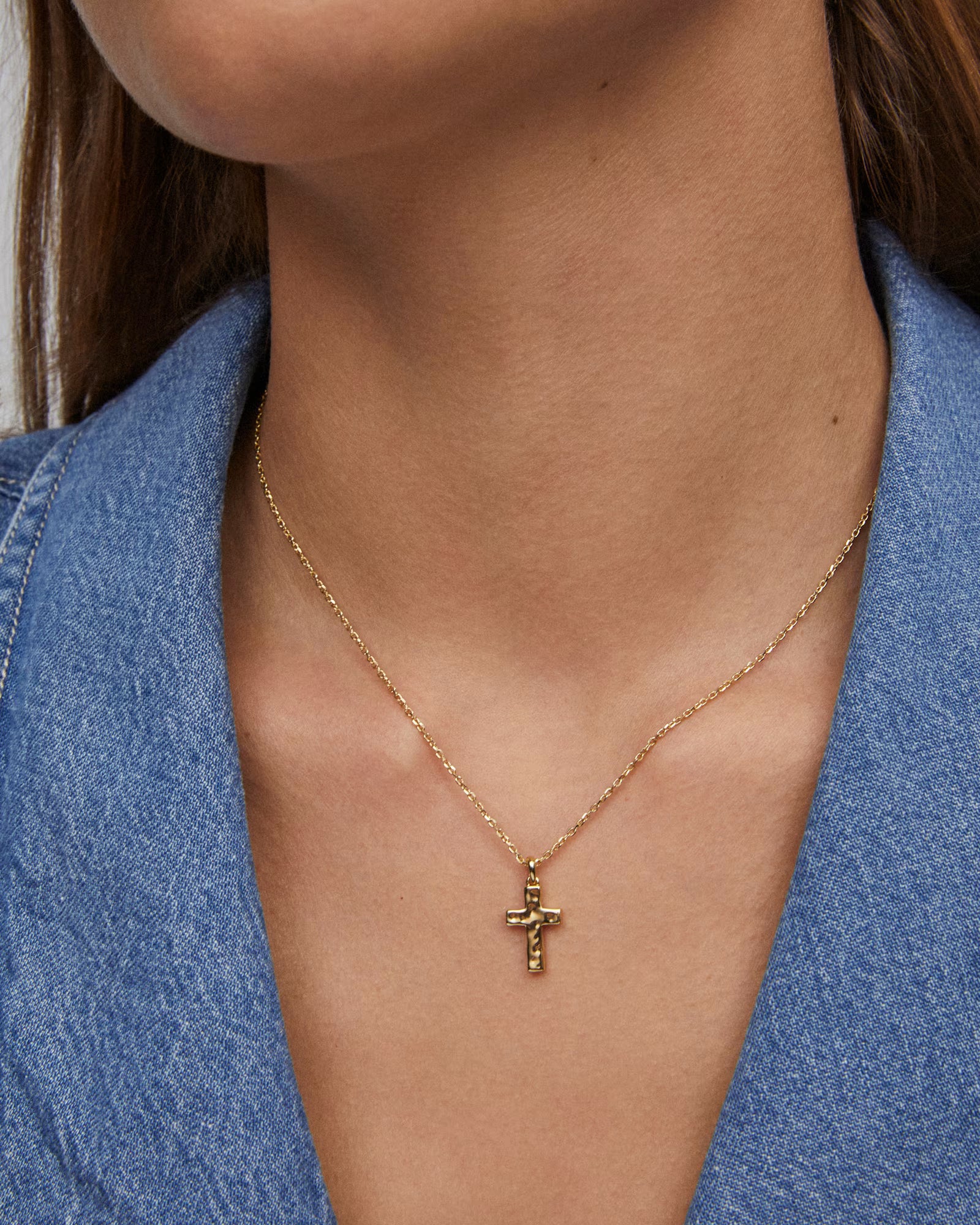 Kendra Scott Cross Pendant Necklace in Gold - Gold