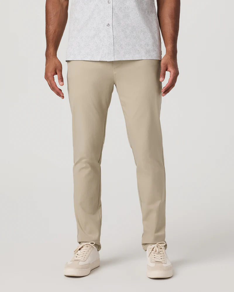 Vuori Men's Cascade Tech Chino Pant