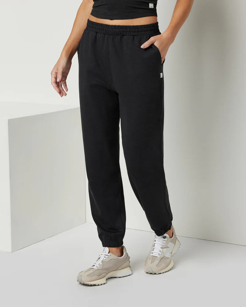 Vuori Women's Boyfriend Sweatpant