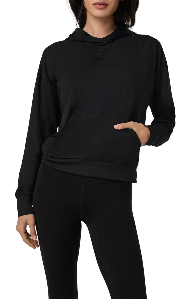 Vuori Women's Halo Modern Pullover Hoodie